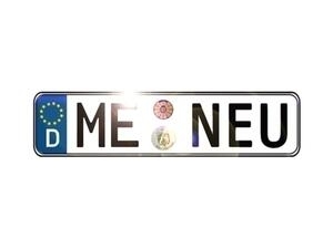 Bild vergrößern: KFZ-Kennzeichen mit den Initialen: "ME NEU".